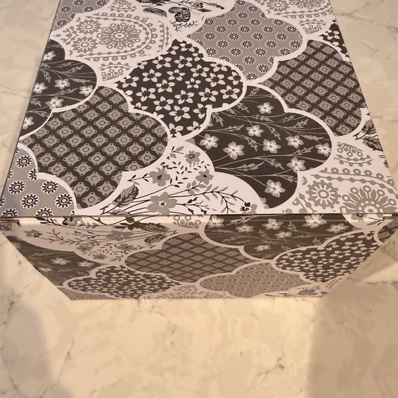 Taylor Swift TTPD Snow Globe The Tortured Poets Department Snow Globe - NEW - Picture 2 of 3